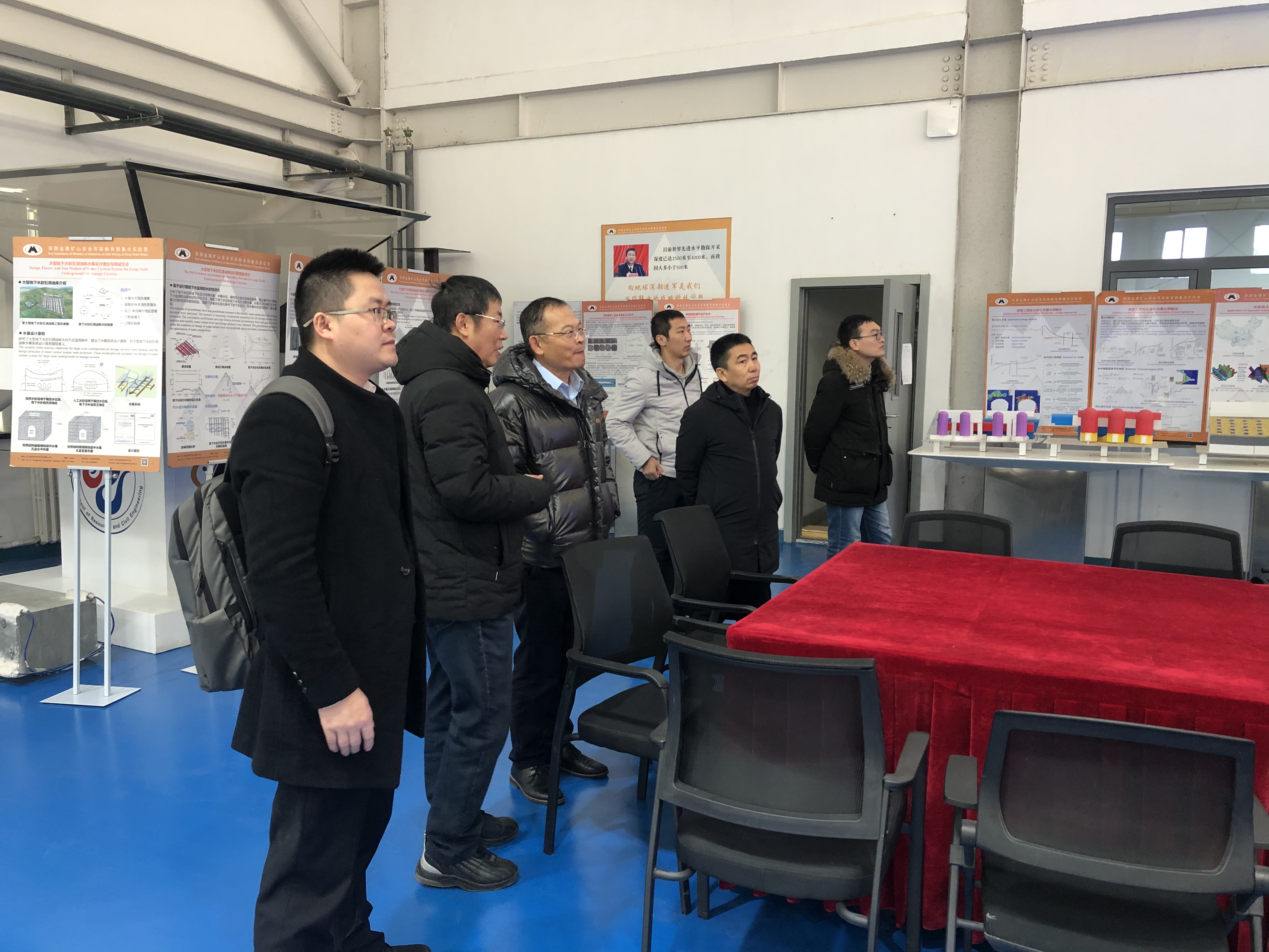 【推进产学研用合作，促矿服高质量发展】——宏大爆破工程集团领导前往沈阳高校洽谈科技合作  关注XK SPORTS▶  宏大爆破工程集团  2020-12-21